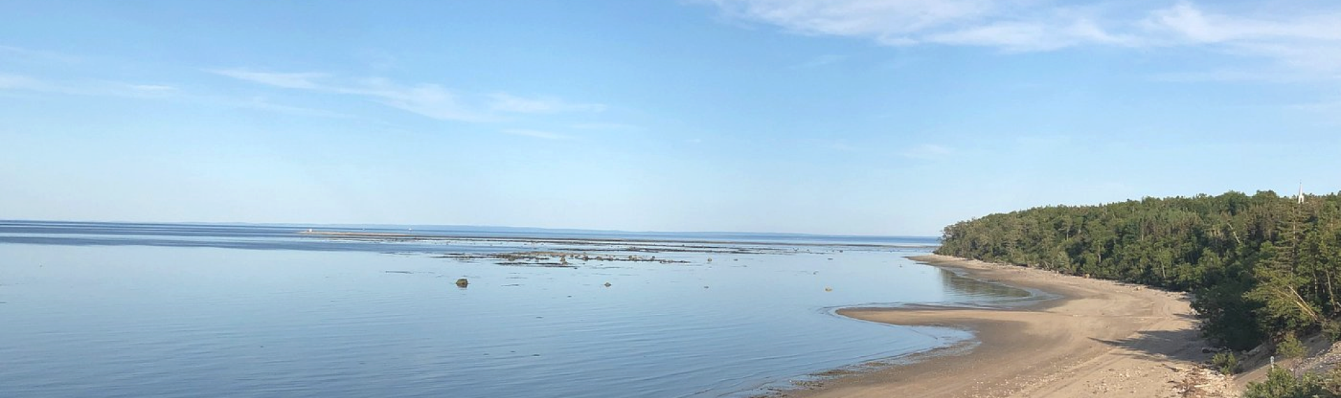 Image de plage vue d'un drone